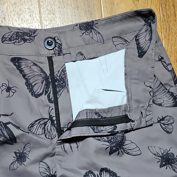 Insect Print Shorts - Picture 6 of 8